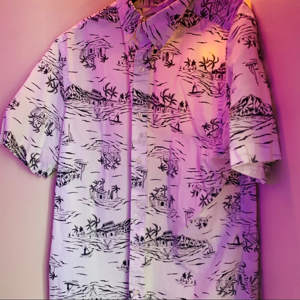 Old-Navy Button Down beach shirt